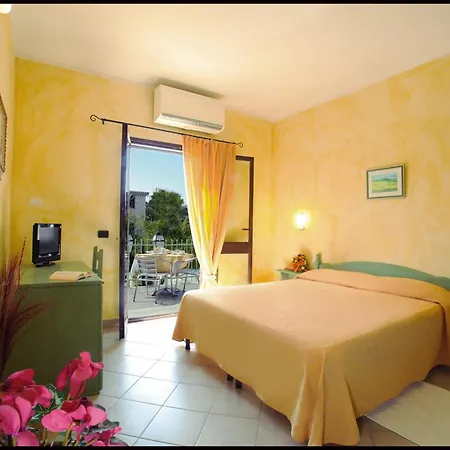 Gli Ontani Szálloda 4*